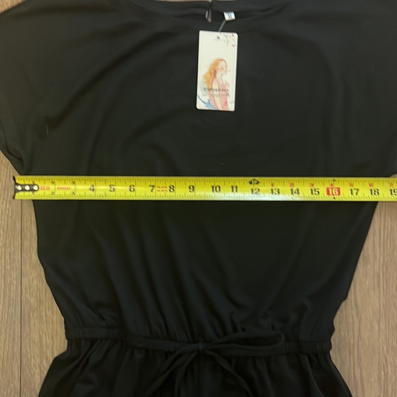 NWT pretty garden black jumpsuit size medium - Picture 4 of 5